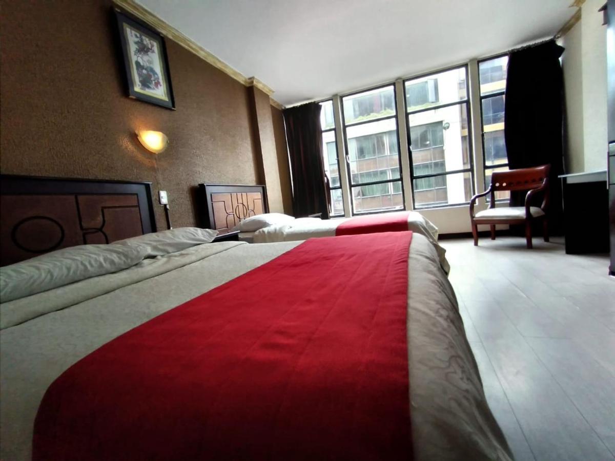 Hotel Imperial Ambato Buitenkant foto