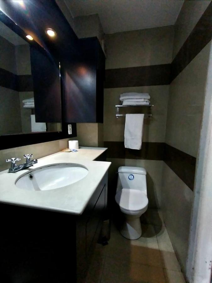 Hotel Imperial Ambato Buitenkant foto