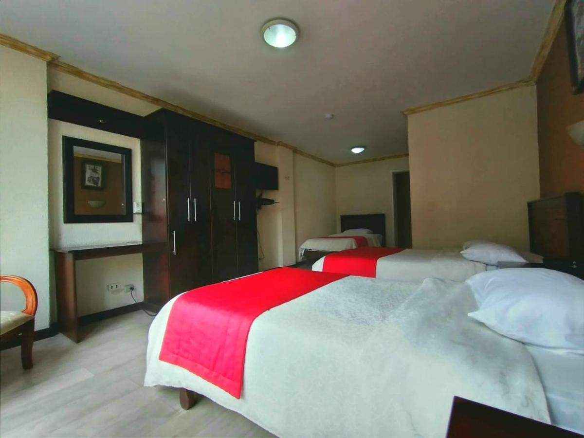 Hotel Imperial Ambato Buitenkant foto