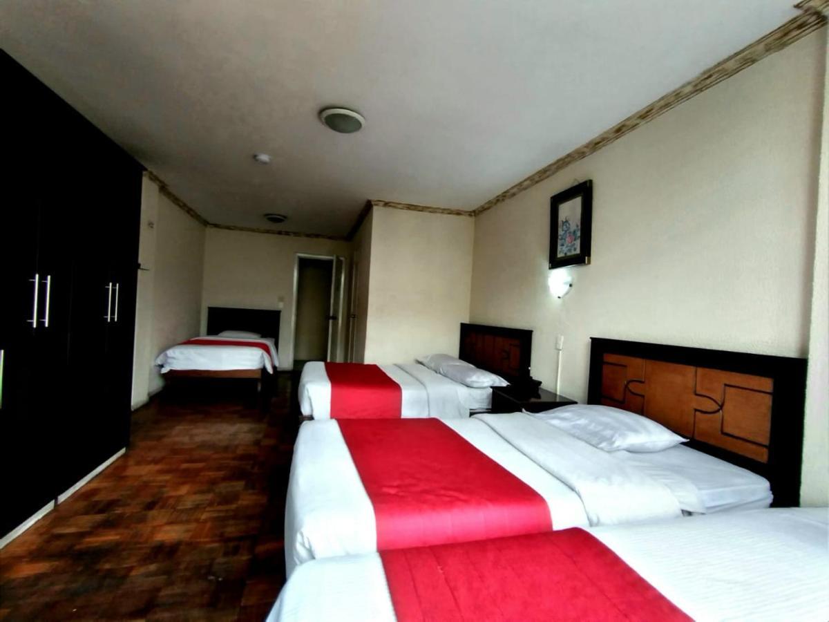 Hotel Imperial Ambato Buitenkant foto