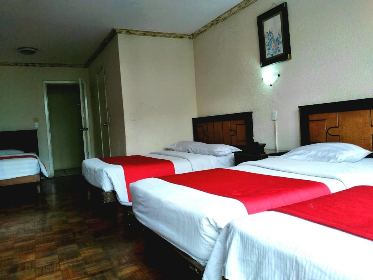 Hotel Imperial Ambato Buitenkant foto