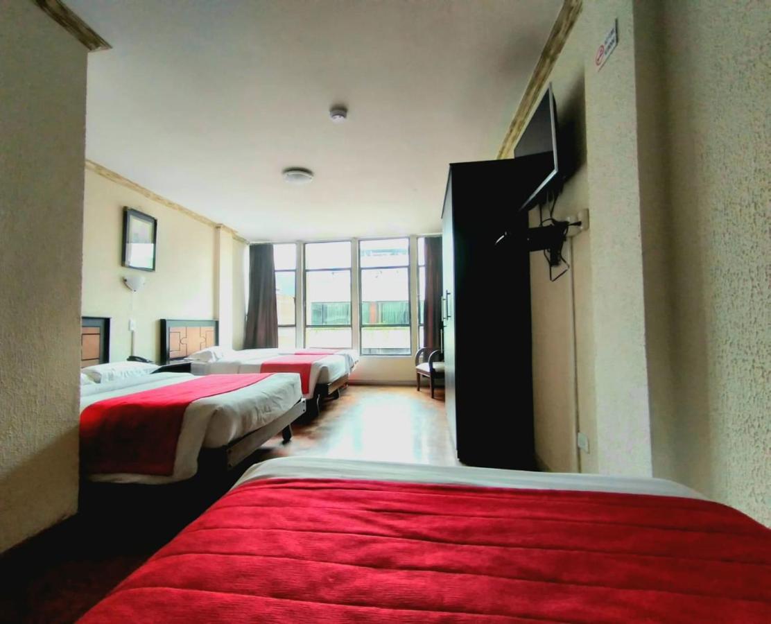 Hotel Imperial Ambato Buitenkant foto
