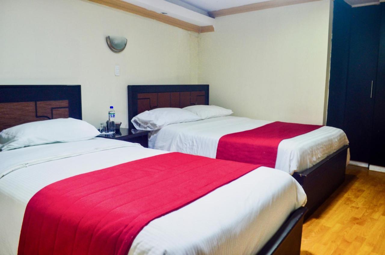 Hotel Imperial Ambato Buitenkant foto