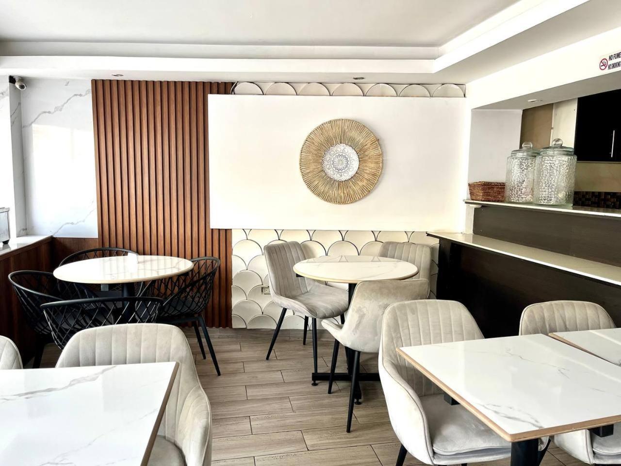 Hotel Imperial Ambato Buitenkant foto