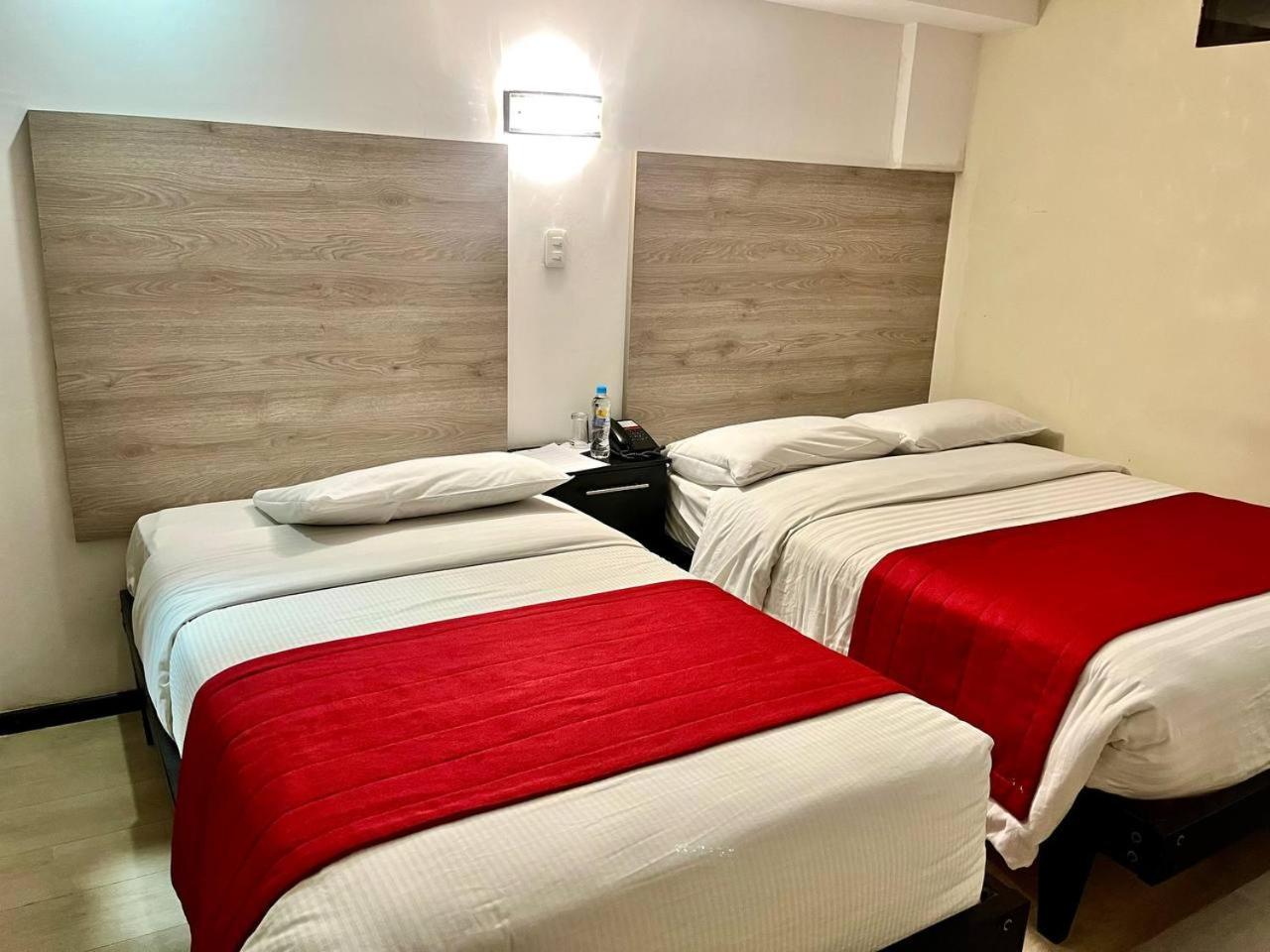 Hotel Imperial Ambato Buitenkant foto