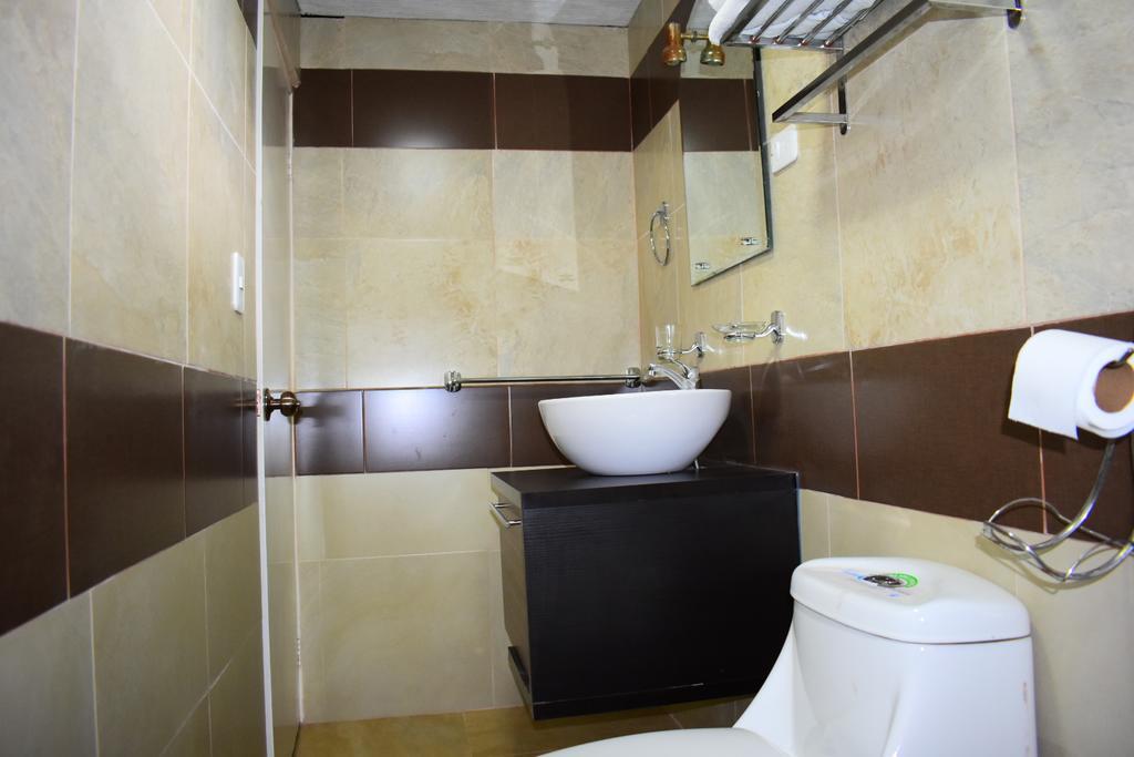 Hotel Imperial Ambato Buitenkant foto